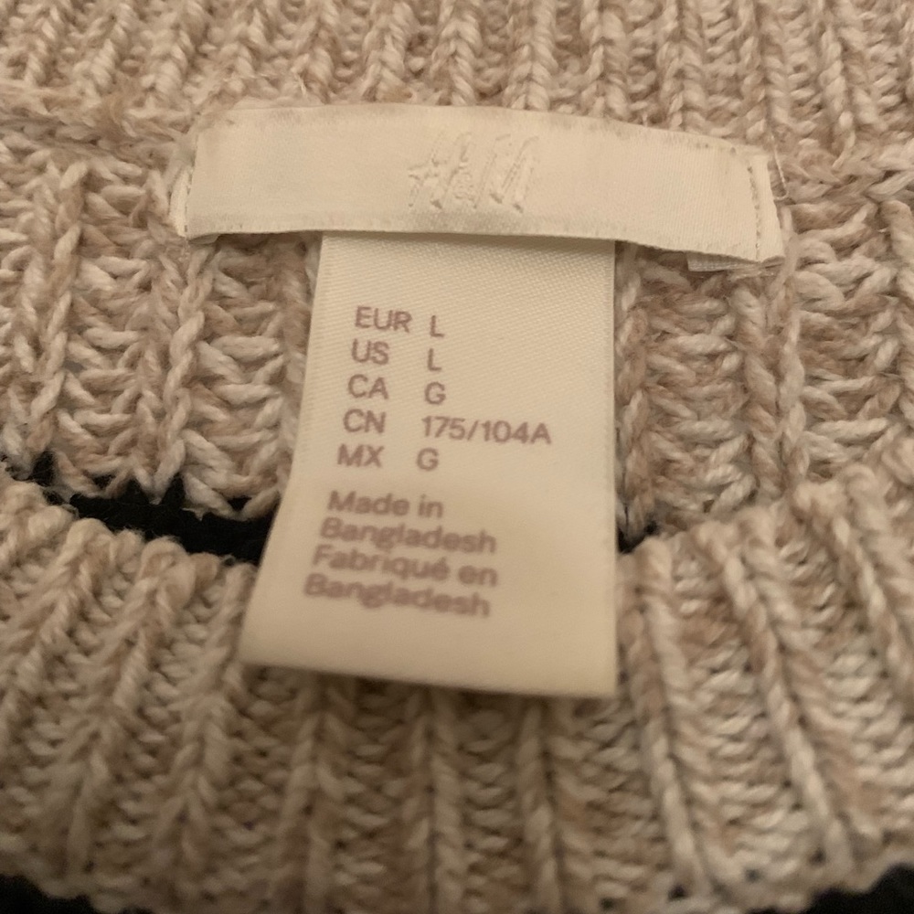 Knit sweater - Picture 3 of 3